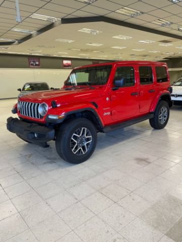 Used 2024 Jeep Wrangler Unlimited Sahara AWD/4WD image 3