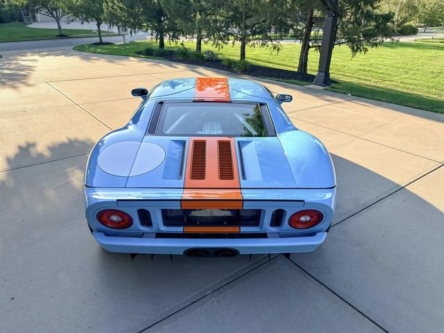 Used 2006 Ford GT RWD image 97