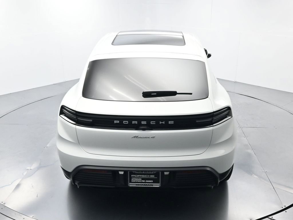 Certified 2025 Porsche Macan 4 Electric image 36