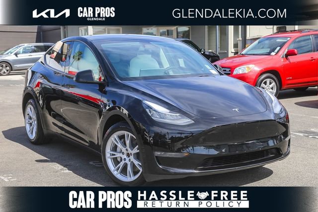 Used 2023 Tesla Model Y Long Range image 1