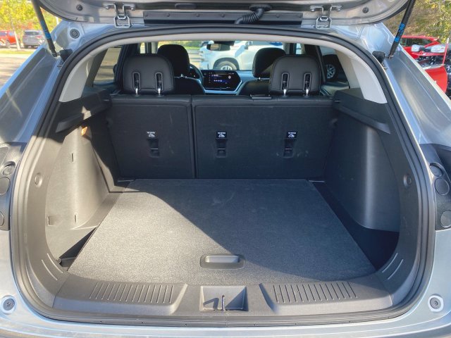 Used 2025 Chevrolet Trax LT w/ Sunroof Package FWD image 25