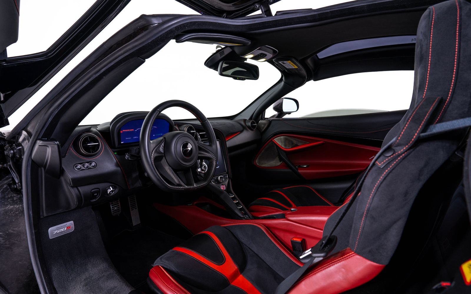 Used 2019 McLaren 720S Performance RWD image 21