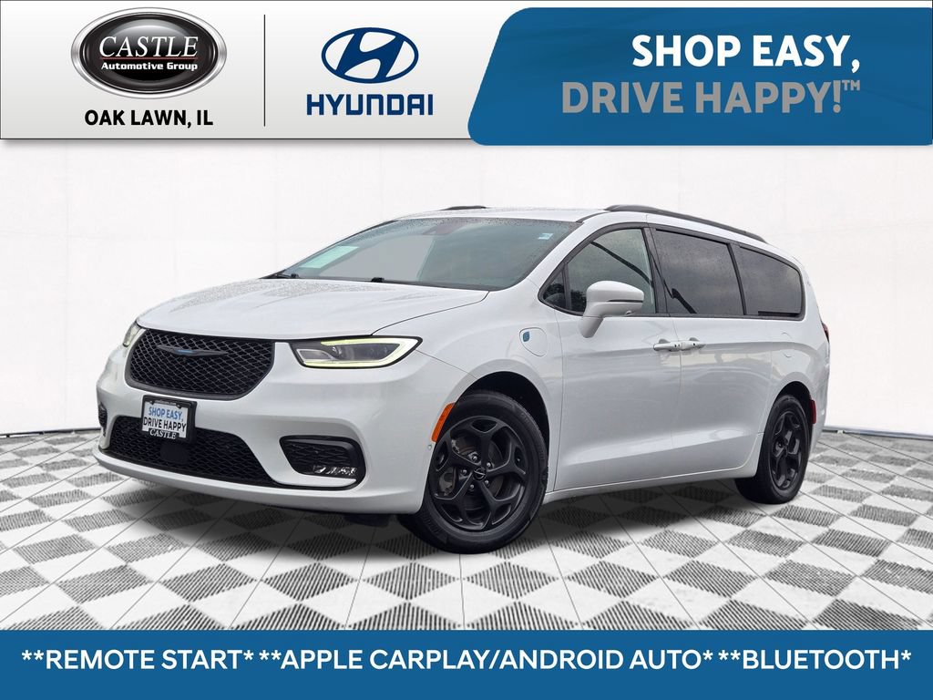 Used 2021 Chrysler Pacifica Touring-L w/ Uconnect Theater Family Group