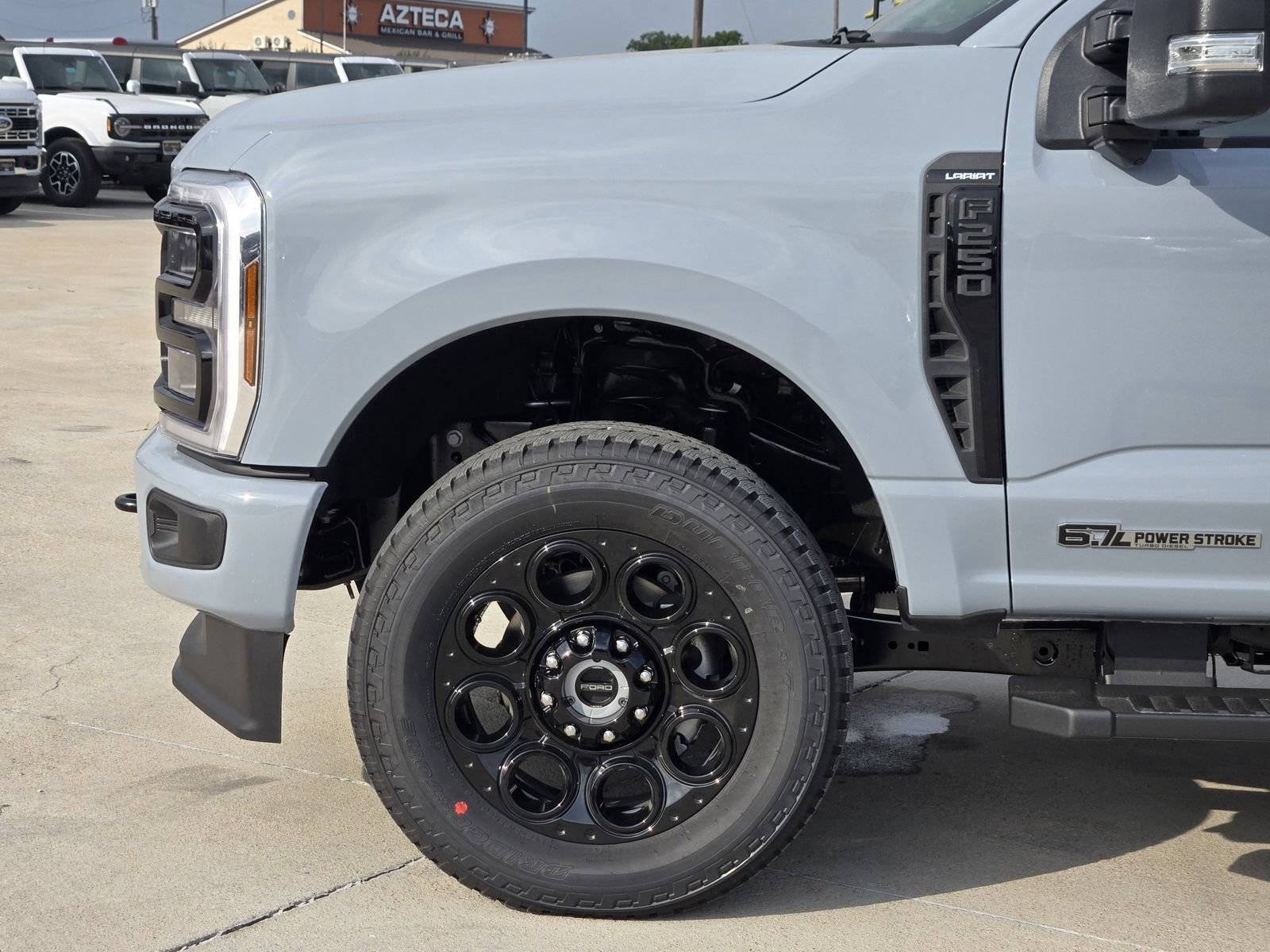 New 2026 Ford F250 Lariat w/ Black Appearance Package AWD/4WD image 9