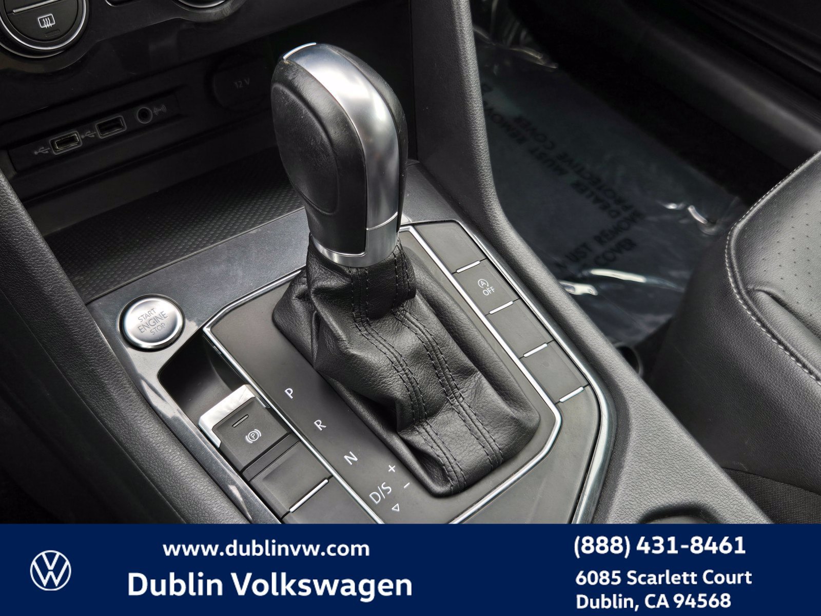 Used 2019 Volkswagen Tiguan SE FWD image 18