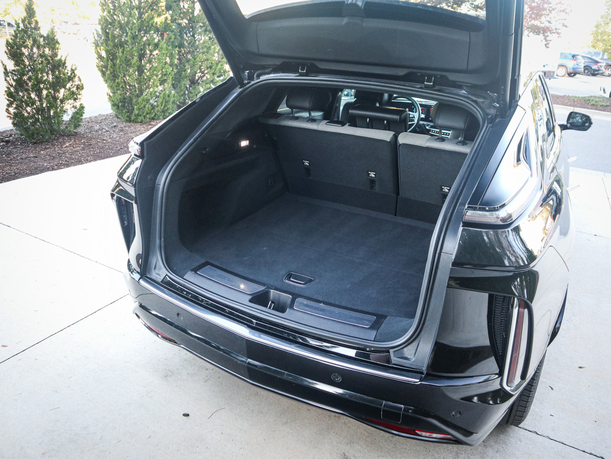 Used 2024 Cadillac Lyriq Tech image 33