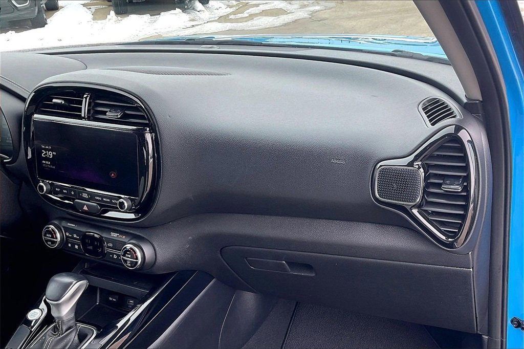 Certified 2024 Kia Soul GT-Line image 16