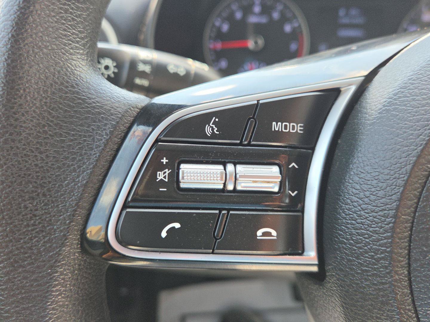 Used 2019 Kia Forte LXS FWD image 22