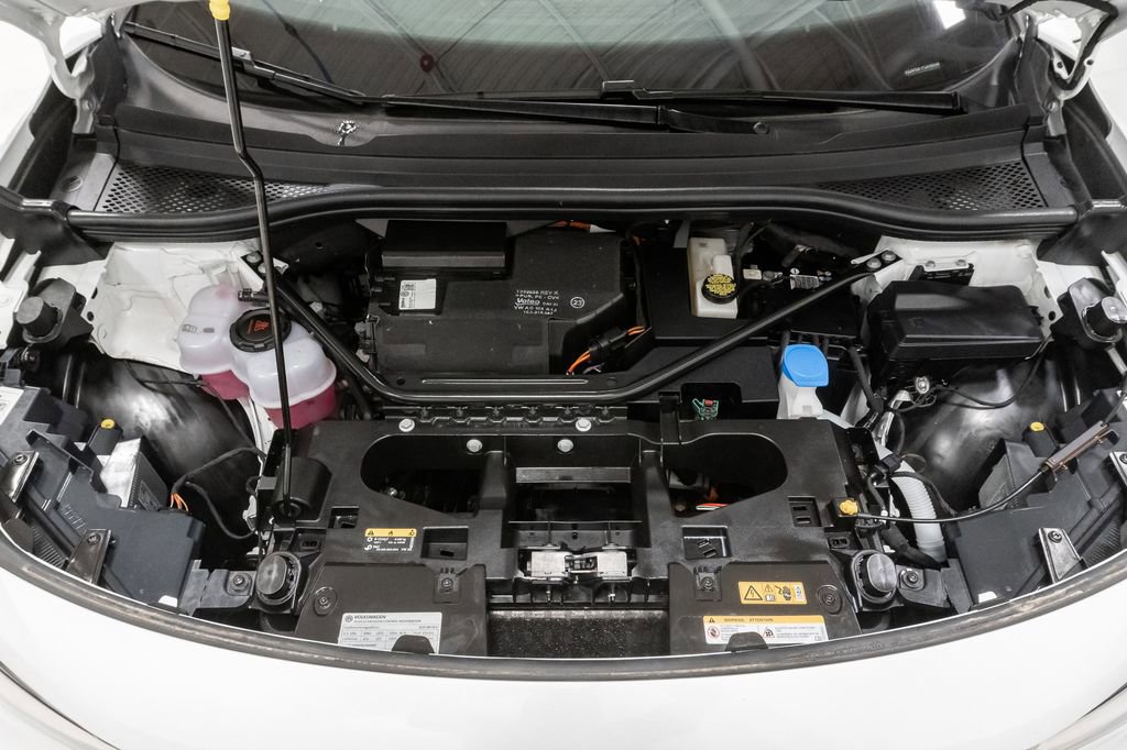 Used 2023 Volkswagen ID.4 Pro S Plus image 4