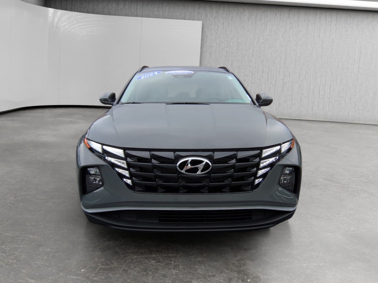 Used 2024 Hyundai Tucson SEL w/ Convenience Package FWD image 2