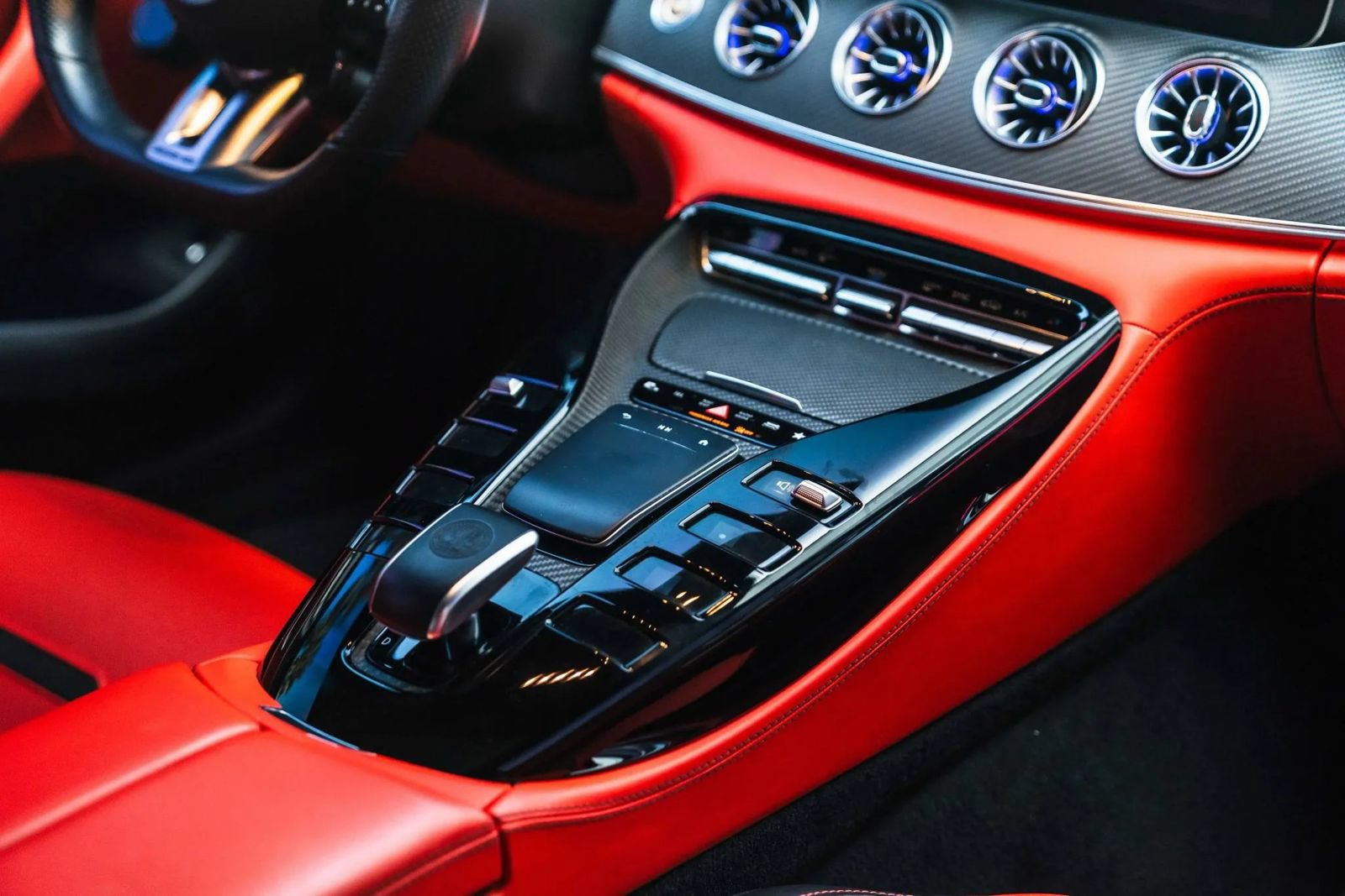 Used 2022 Mercedes-Benz AMG GT 43 image 30