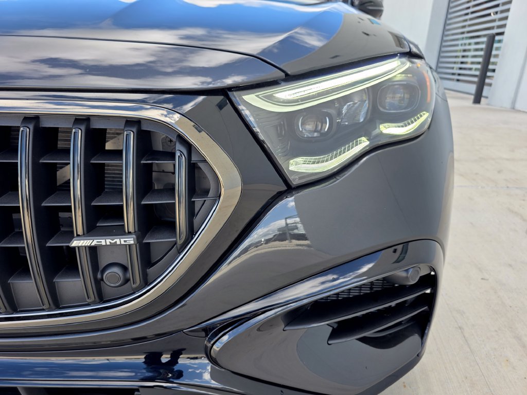 New 2026 Mercedes-Benz E 53 AMG e 4MATIC Sedan image 9