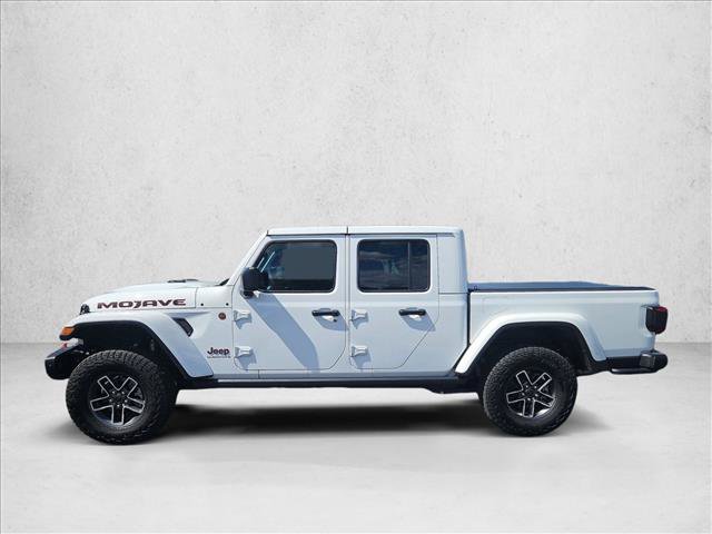 Used 2025 Jeep Gladiator Mojave AWD/4WD image 3