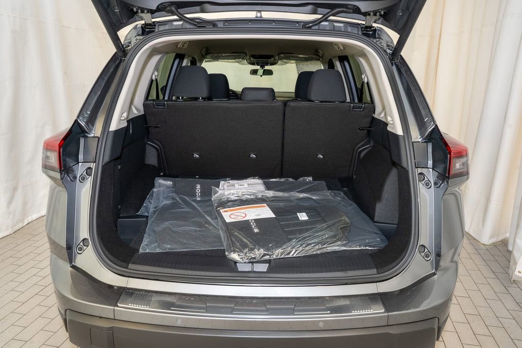 New 2026 Nissan Rogue SV image 6