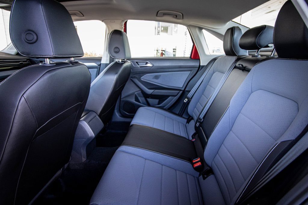 New 2026 Volkswagen Jetta SE FWD image 46