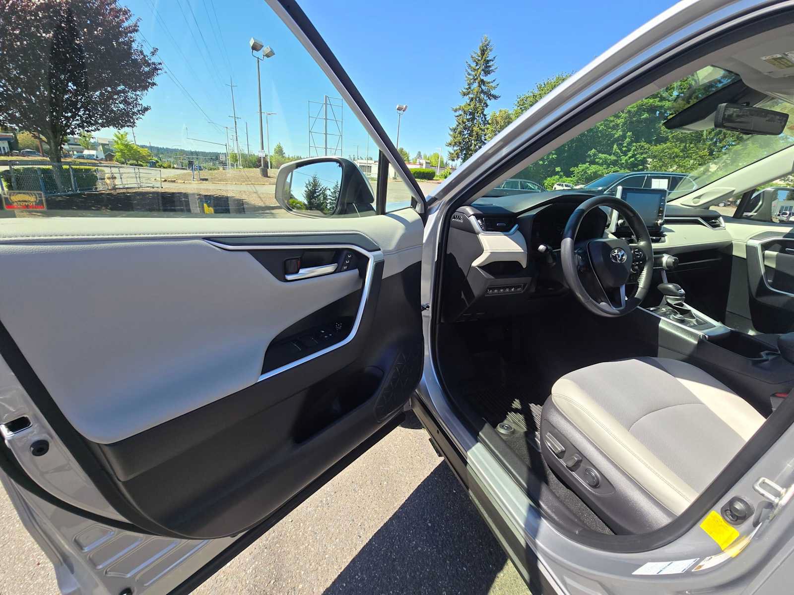 Certified 2022 Toyota RAV4 Limited AWD/4WD image 20