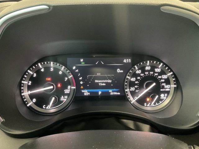 Used 2020 Toyota Highlander XLE AWD/4WD image 14