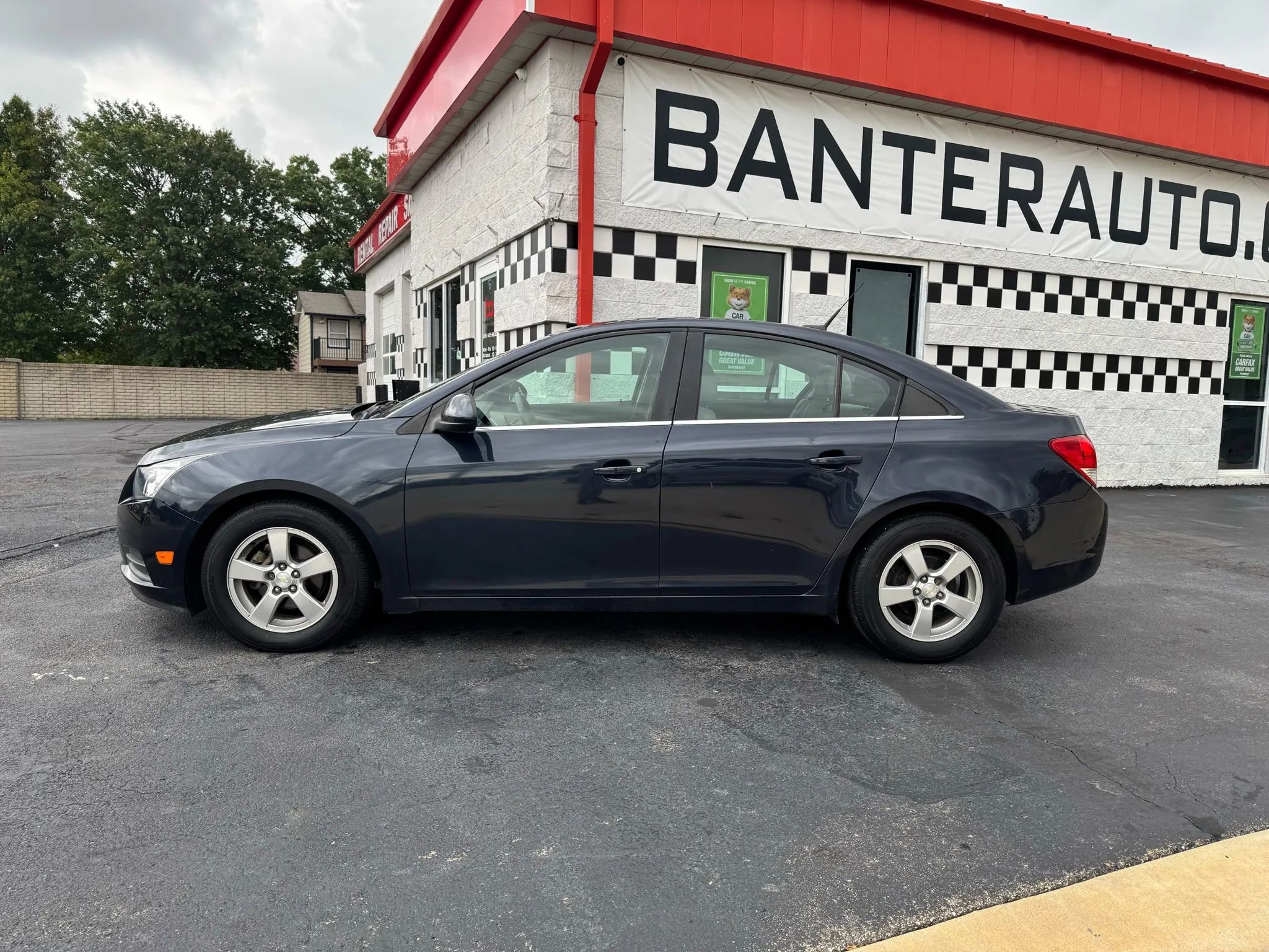 Used 2014 Chevrolet Cruze LT w/ Technology Package image 2