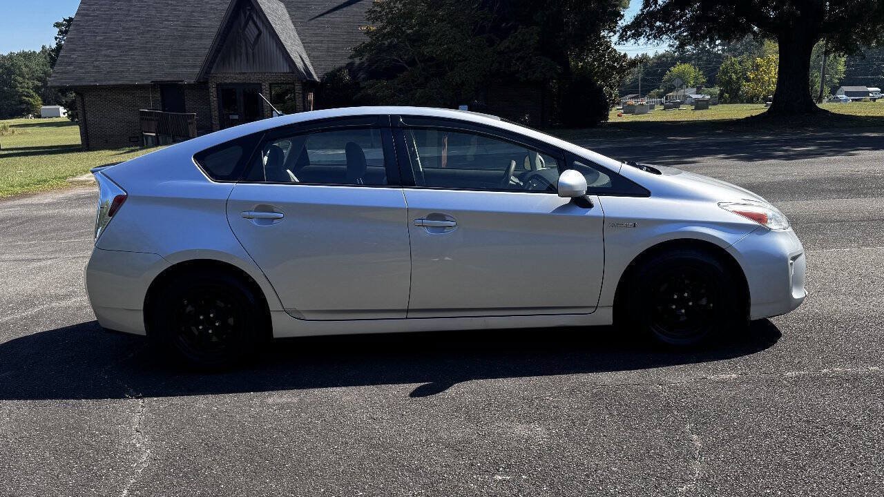 Used 2012 Toyota Prius Two FWD image 9