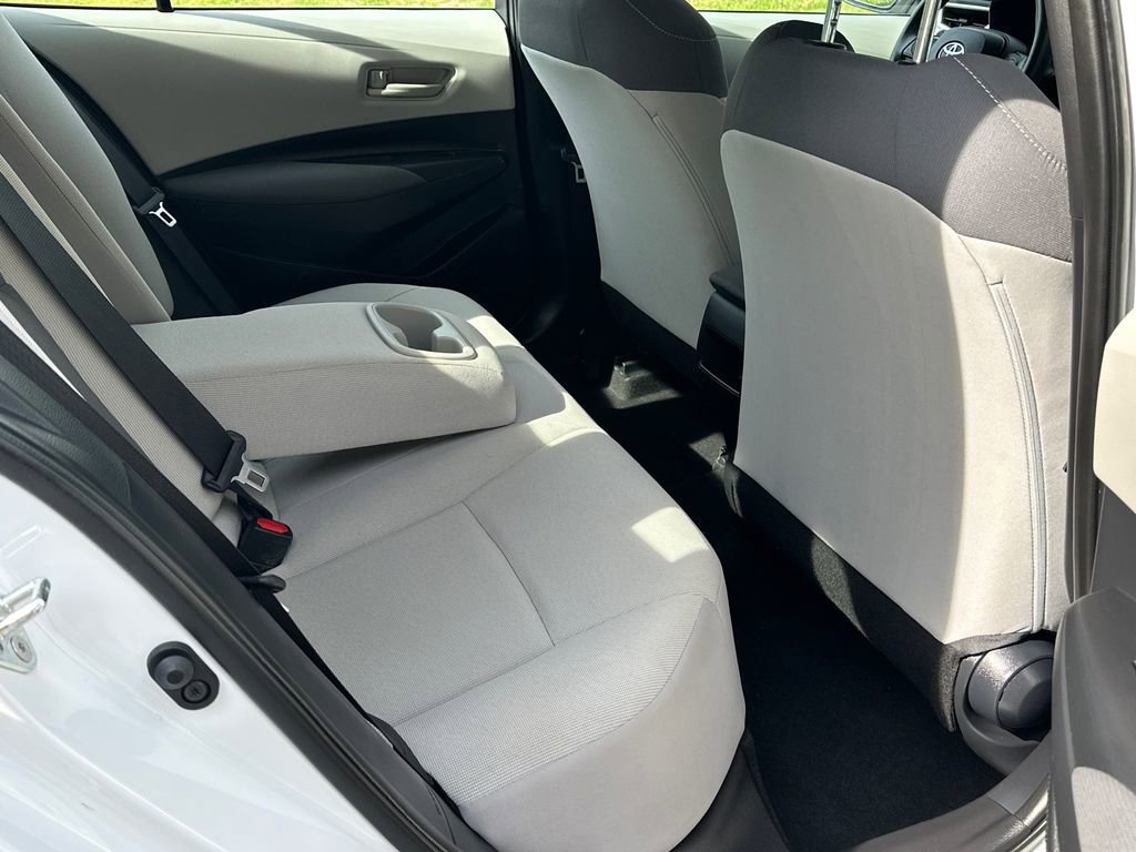 Used 2022 Toyota Corolla LE FWD image 10