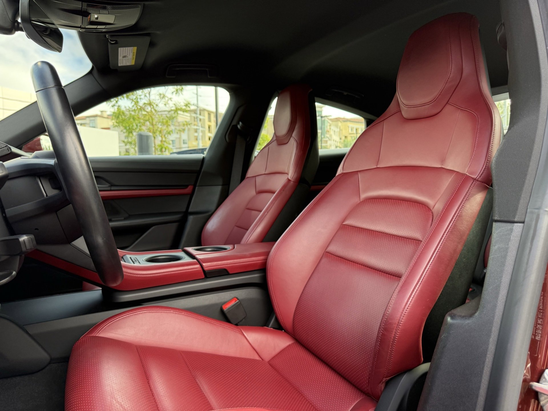 Certified 2022 Porsche Taycan 4S image 5