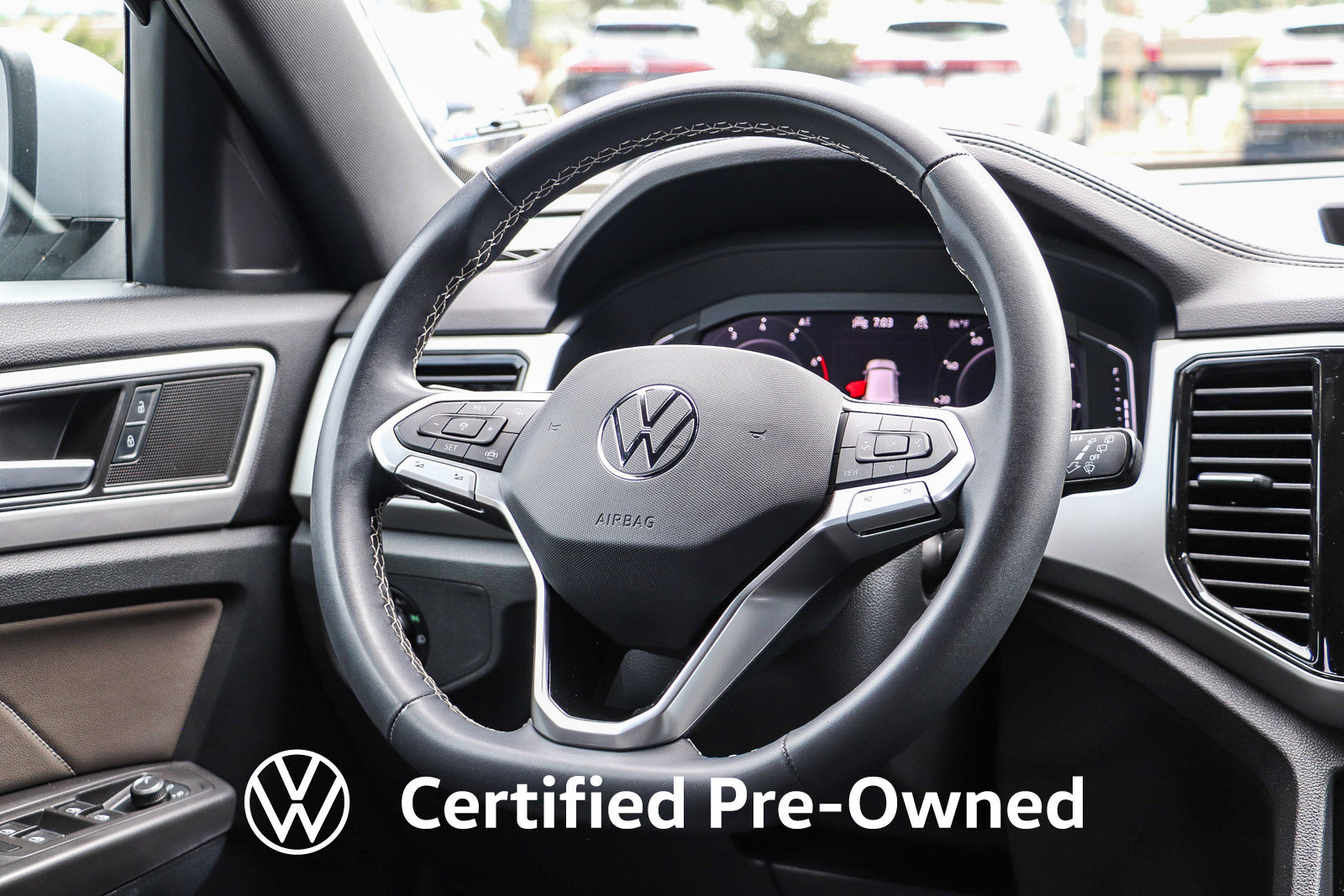 Certified 2022 Volkswagen Atlas Cross Sport SE AWD/4WD image 17