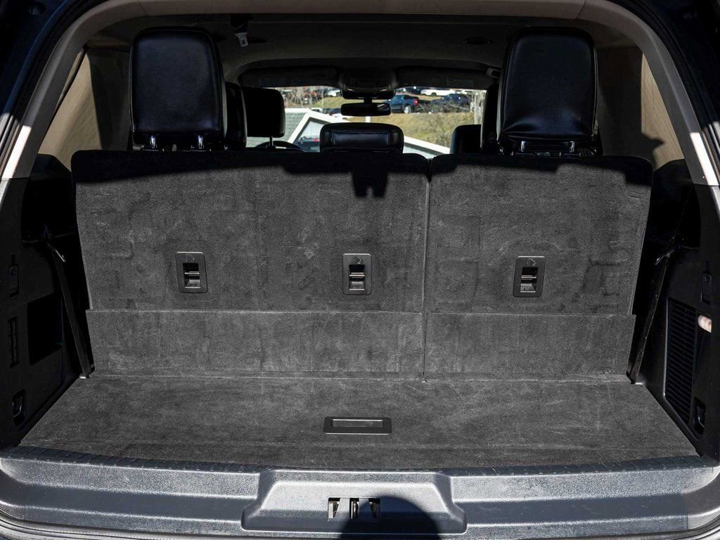 Used 2024 Ford Expedition XLT image 29