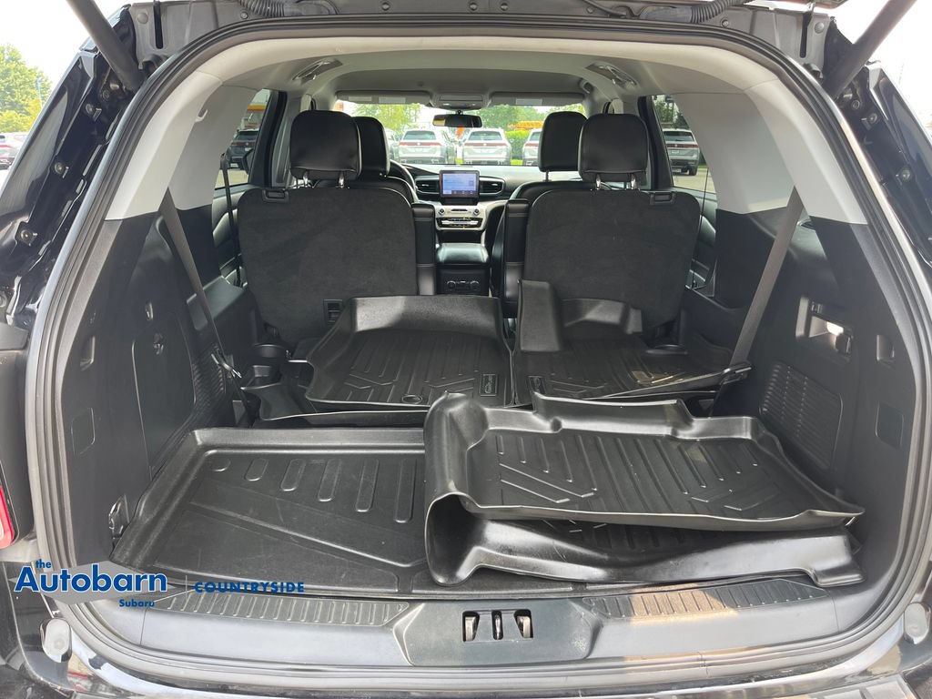 Used 2021 Ford Explorer XLT w/ Equipment Group 202A AWD/4WD image 22