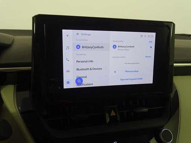 Used 2023 Toyota Corolla LE image 32