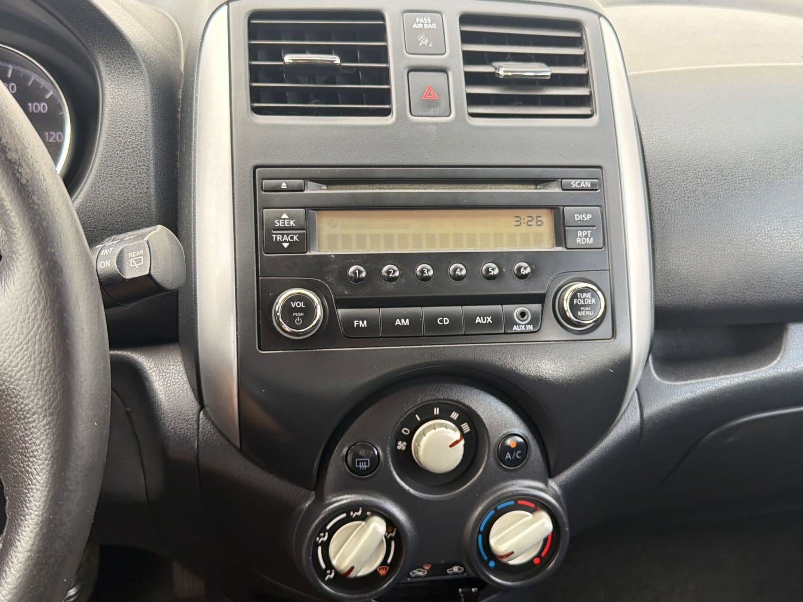 Used 2014 Nissan Versa Note SV FWD image 23
