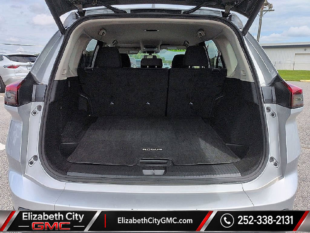 Used 2025 Nissan Rogue SV FWD image 24