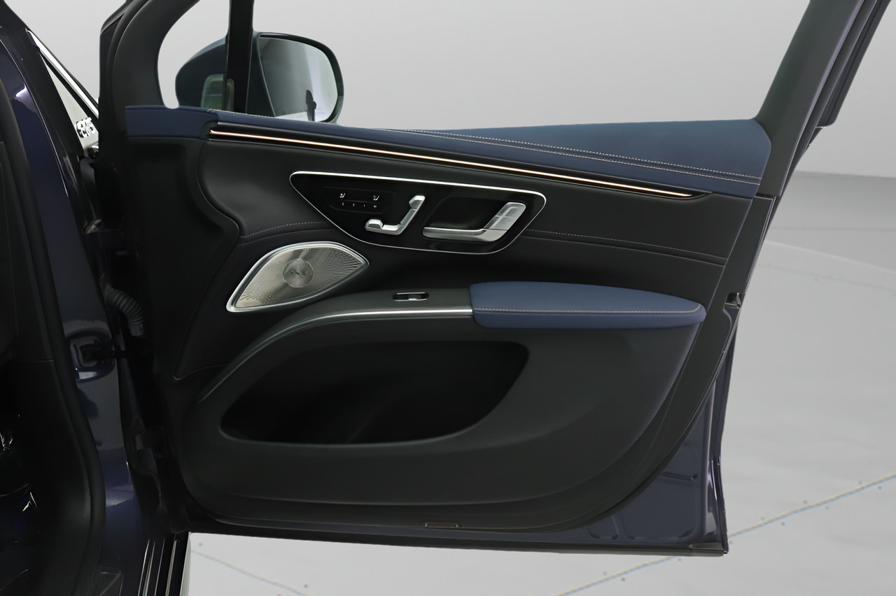 Certified 2023 Mercedes-Benz EQS 580 4MATIC SUV image 21