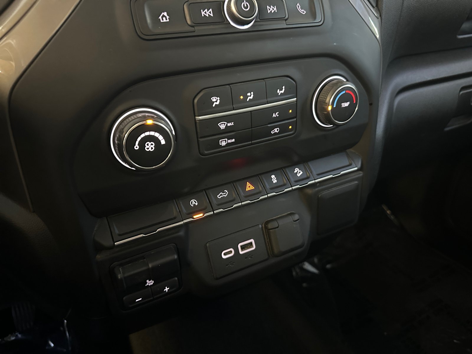 Used 2021 Chevrolet Silverado 1500 Custom Trail Boss w/ Midnight Edition AWD/4WD image 24