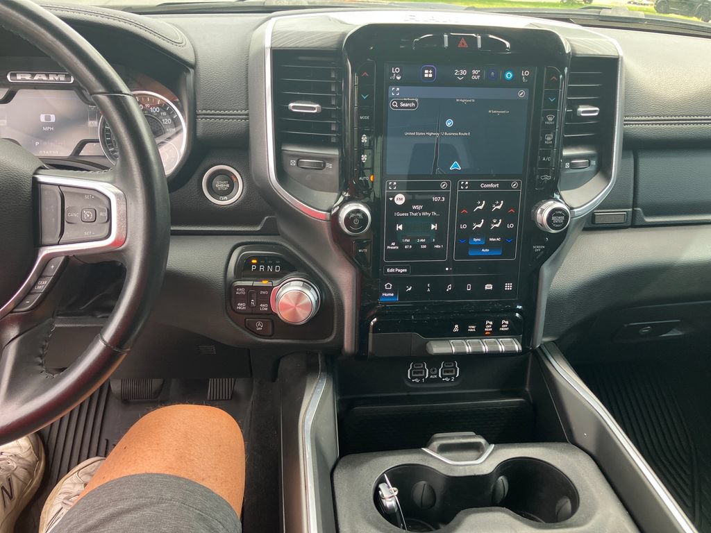 Used 2023 RAM 1500 Laramie AWD/4WD image 19