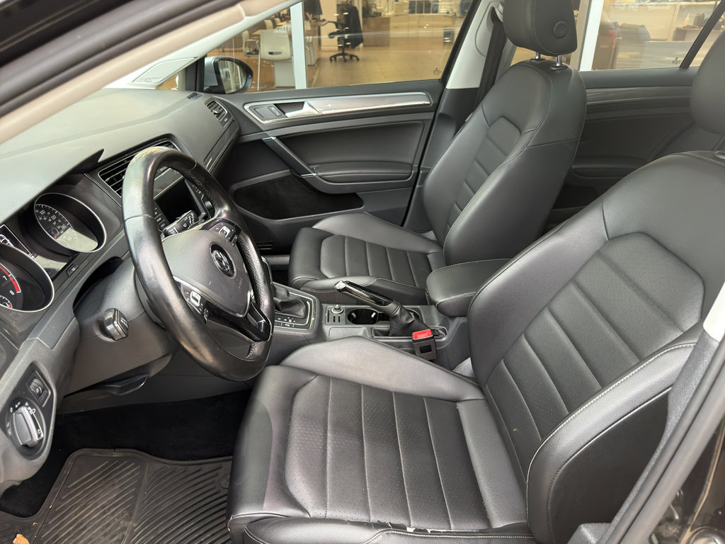 Used 2017 Volkswagen Golf Alltrack SEL image 18