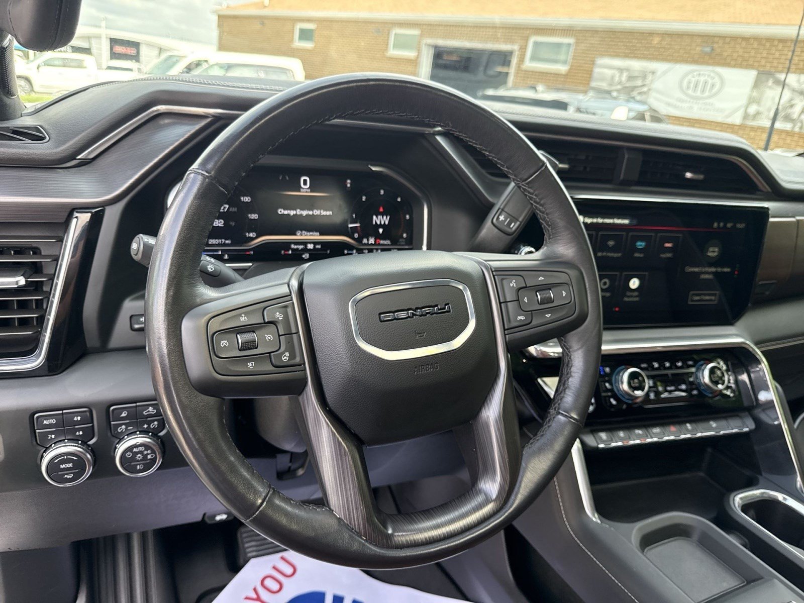 Used 2024 GMC Sierra 3500 Denali Ultimate AWD/4WD image 15