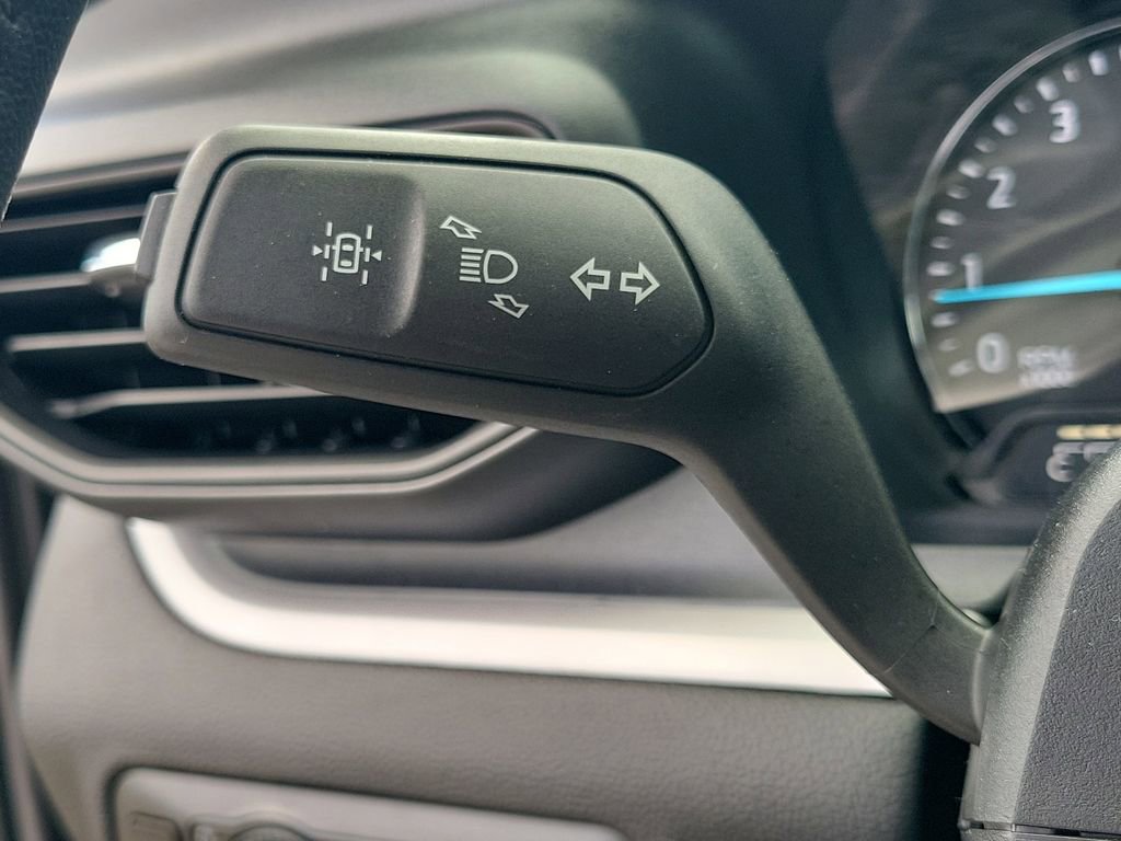 Used 2023 Ford Explorer XLT RWD image 28