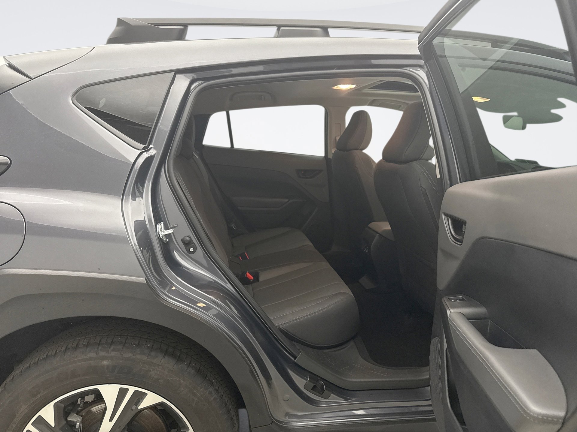 Used 2025 Subaru Crosstrek 2.0i Premium AWD/4WD image 18