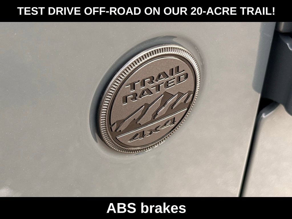 New 2026 Jeep Gladiator Sahara image 17