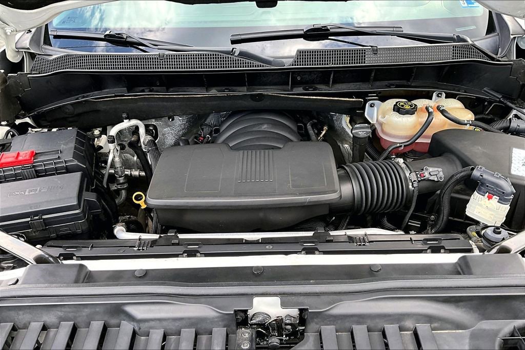 Used 2020 Chevrolet Silverado 1500 LT AWD/4WD image 31