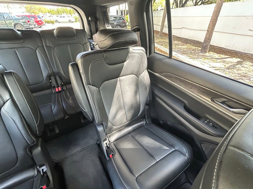 Certified 2024 Jeep Grand Cherokee L Limited RWD image 14