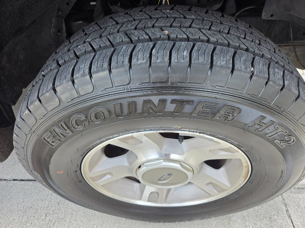 Used 2003 Ford Explorer Sport XLT AWD/4WD image 38