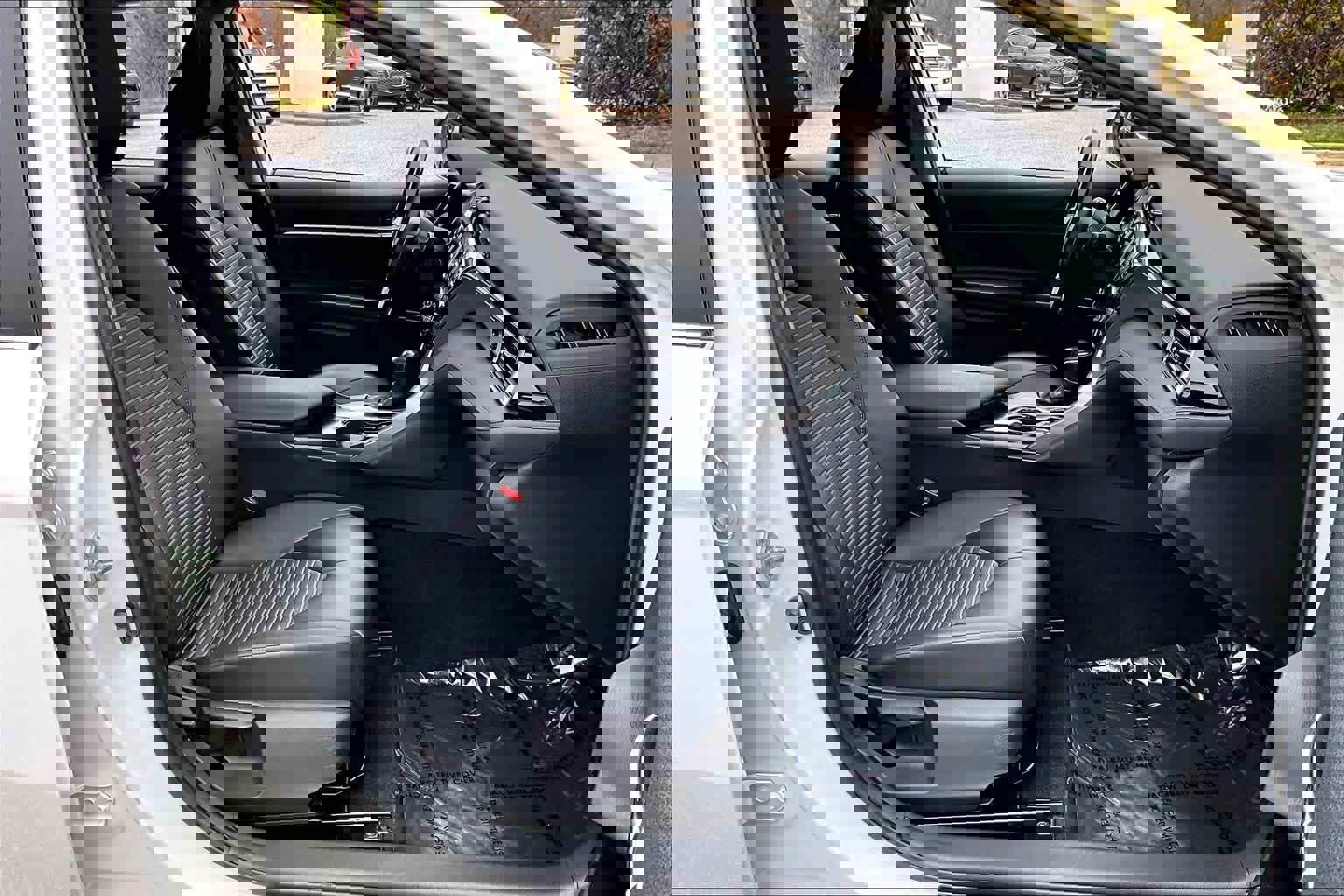 Used 2020 Toyota Camry SE image 8