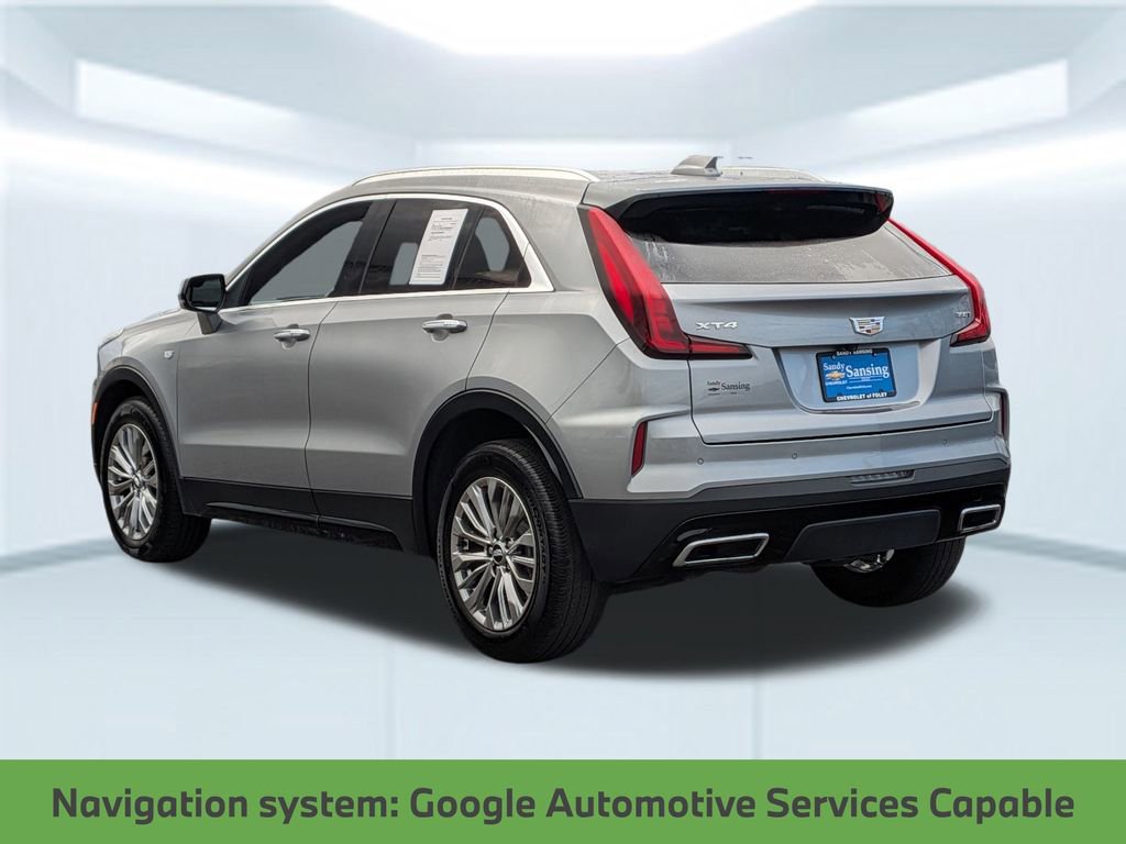 Used 2024 Cadillac XT4 Premium Luxury image 4