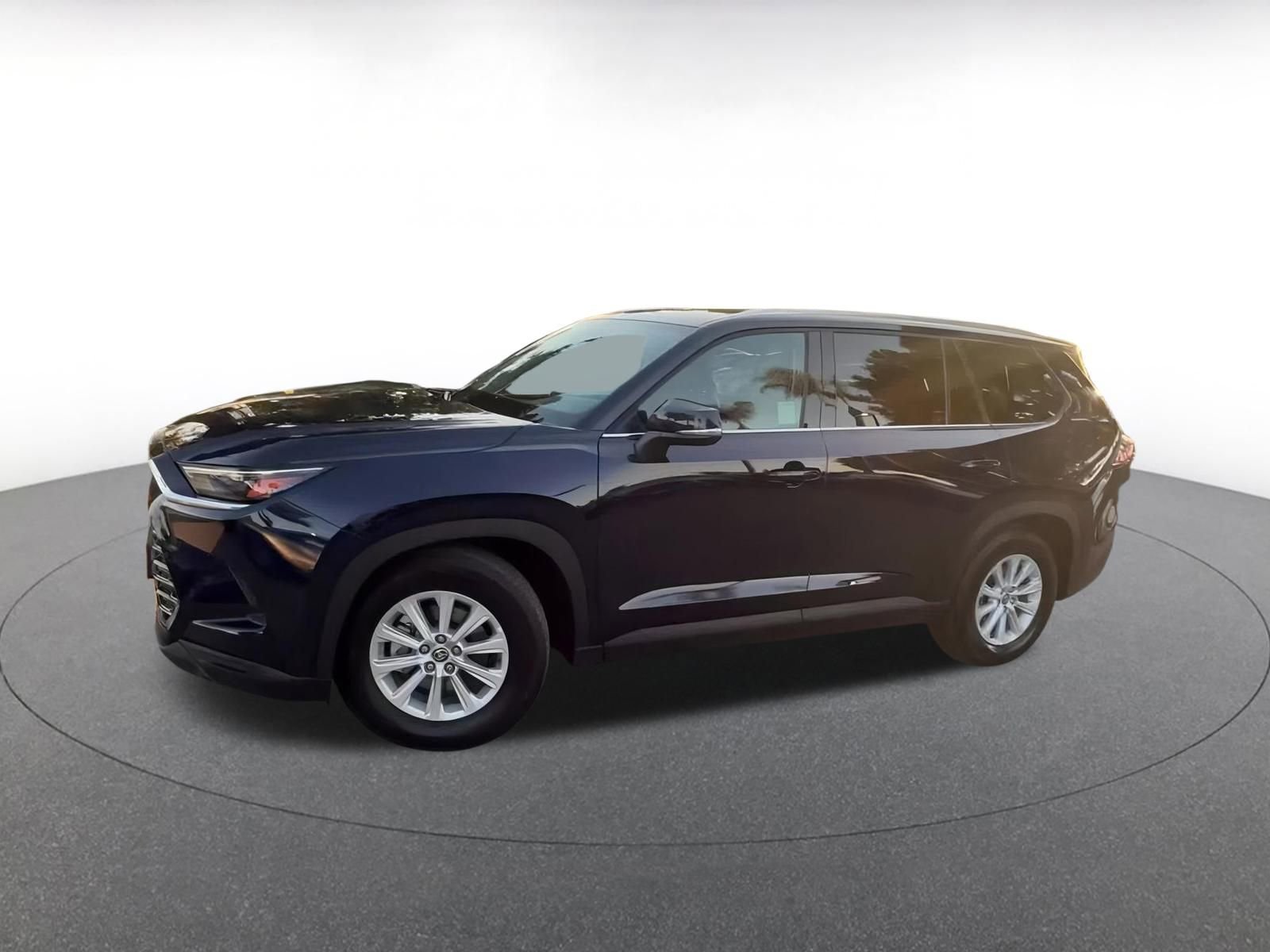 Used 2025 Toyota Grand Highlander FWD image 8