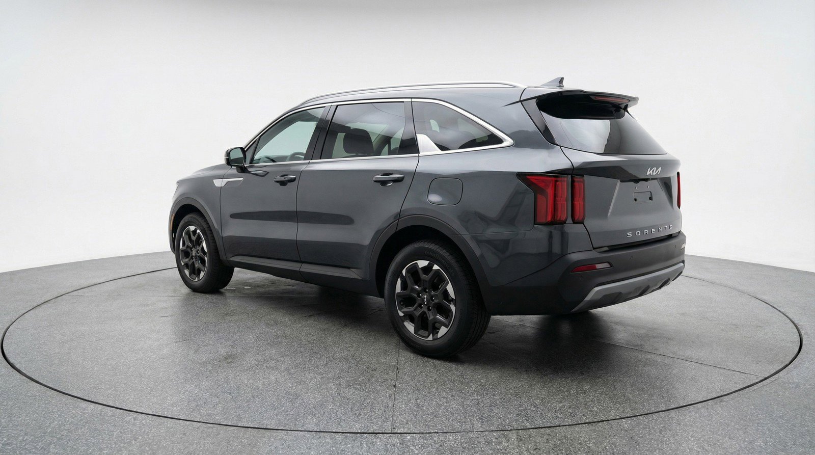 Used 2024 Kia Sorento S image 6