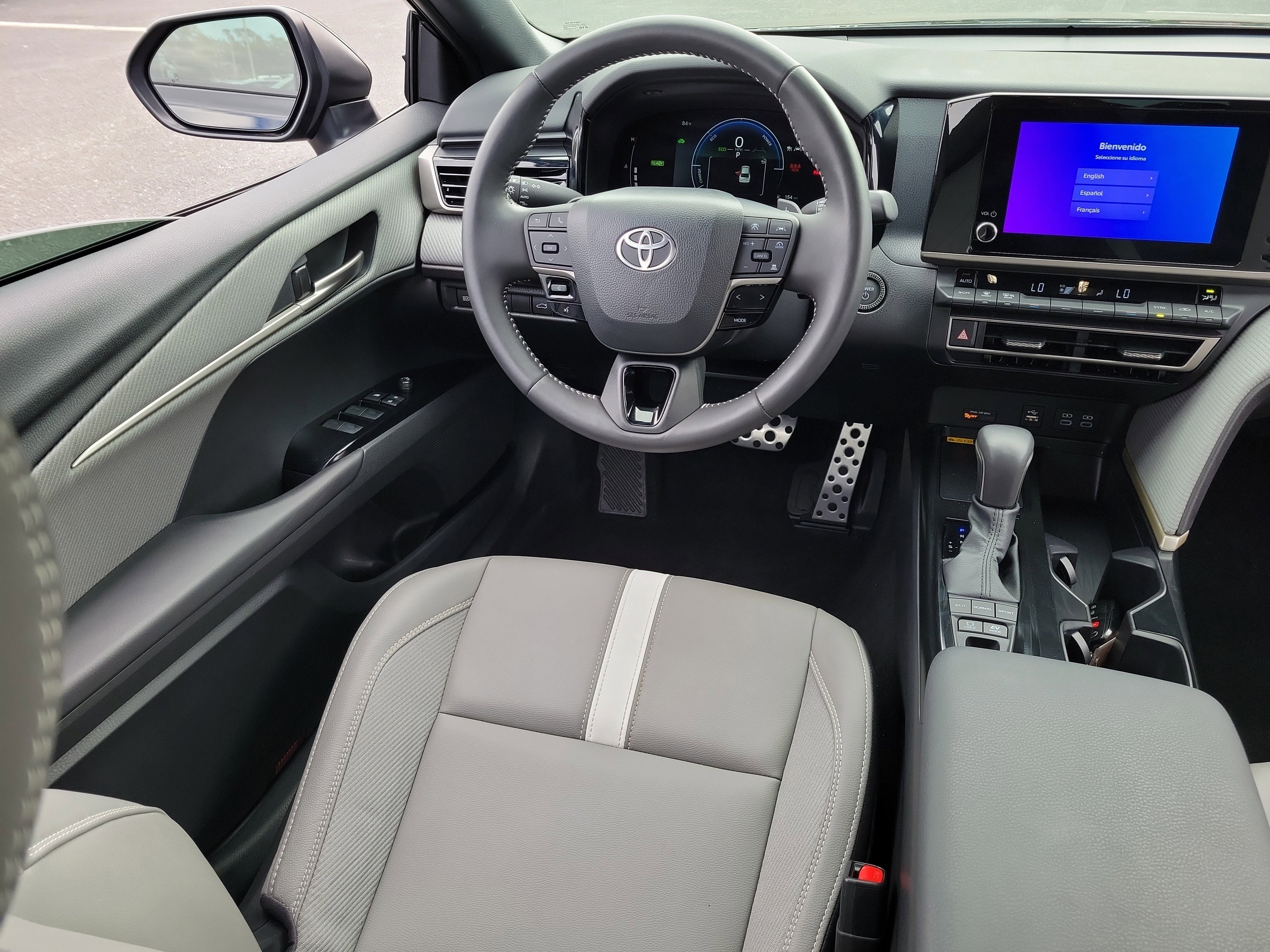Certified 2025 Toyota Camry SE FWD image 17