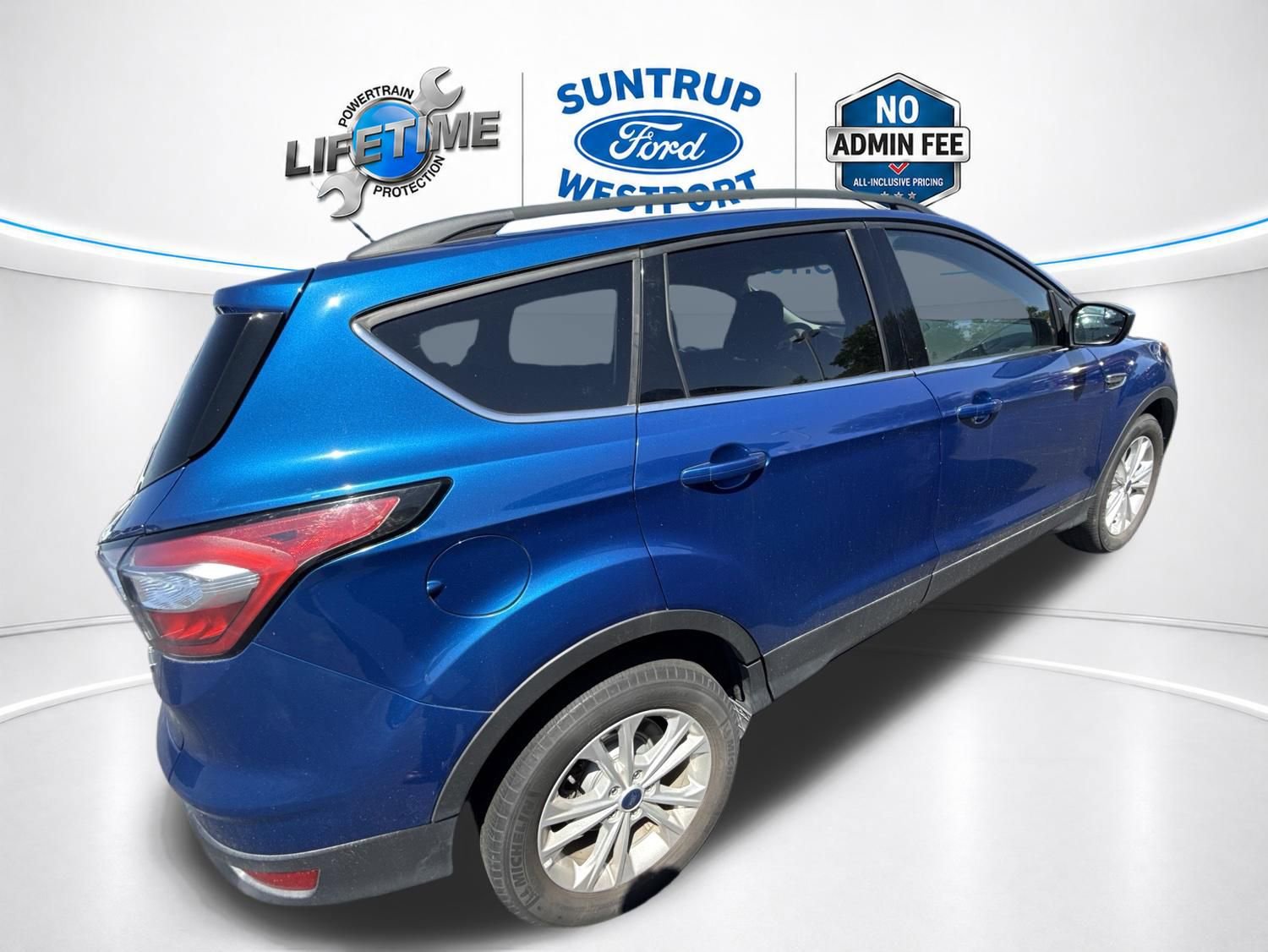 Used 2018 Ford Escape SE w/ SE Sync 3 Package FWD image 16