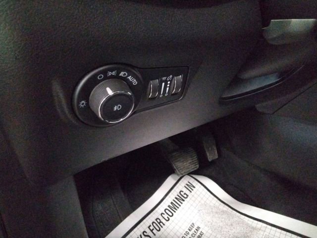 Used 2022 Jeep Compass Limited w/ Elite Group image 28