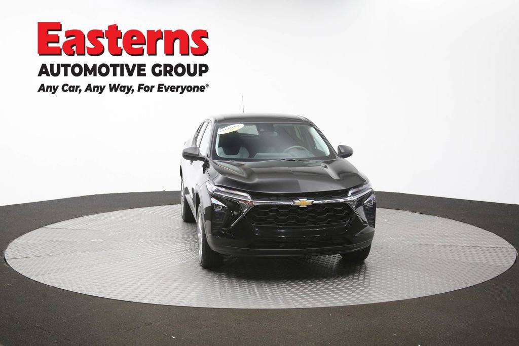 Used 2024 Chevrolet Trax LS FWD image 50